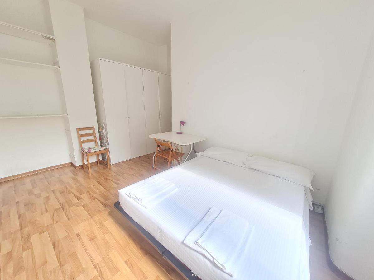 Santa Maria Valle Apartment Milano Esterno foto